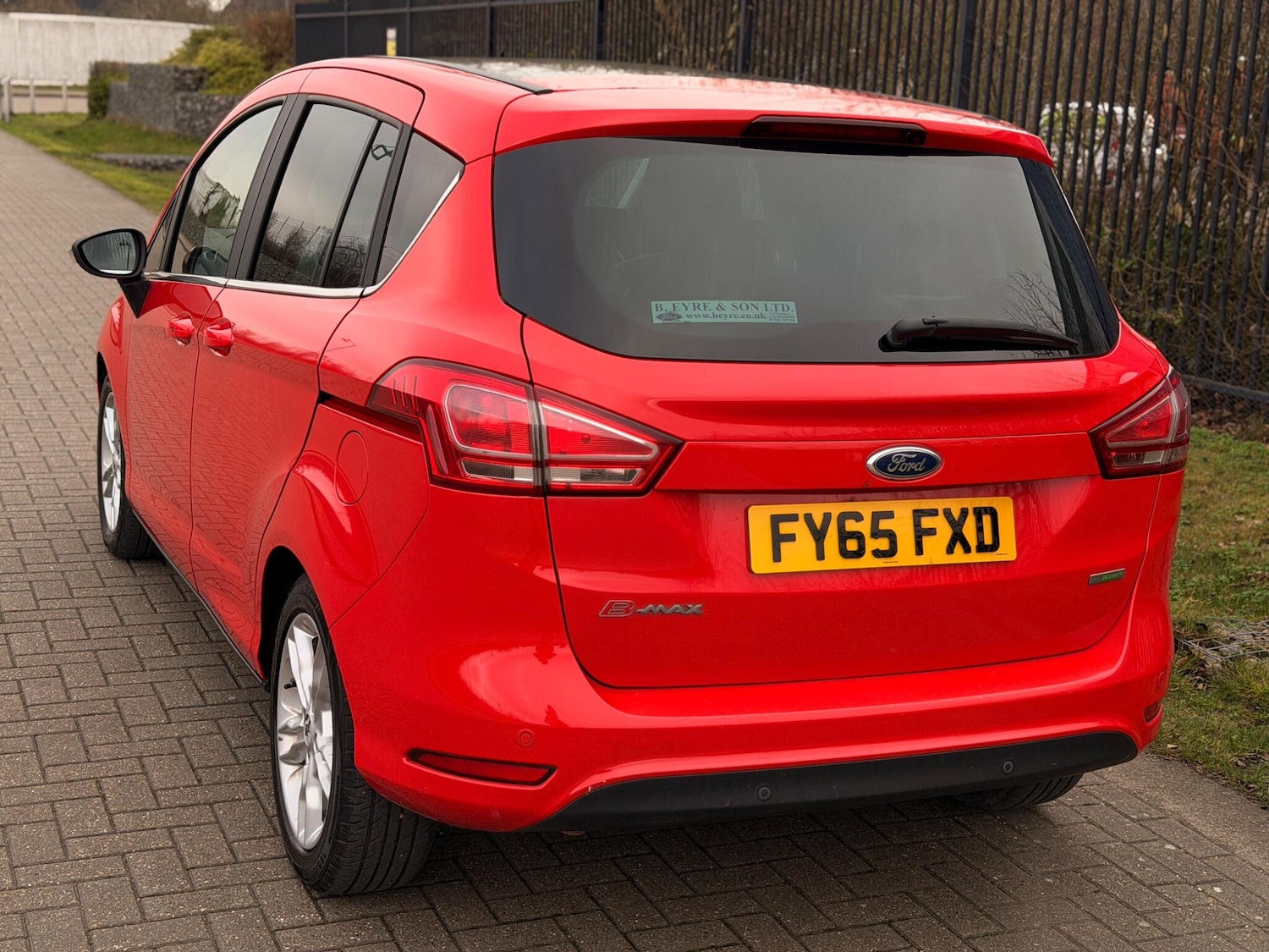 Used Ford B-MAX 2015 for sale - 77637511: Photo 4