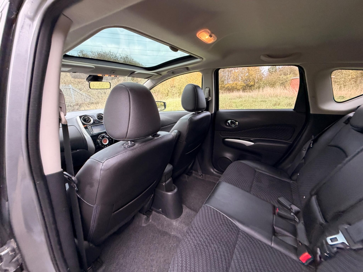 Used Nissan Note 2014 for sale - 76886518: Photo 10