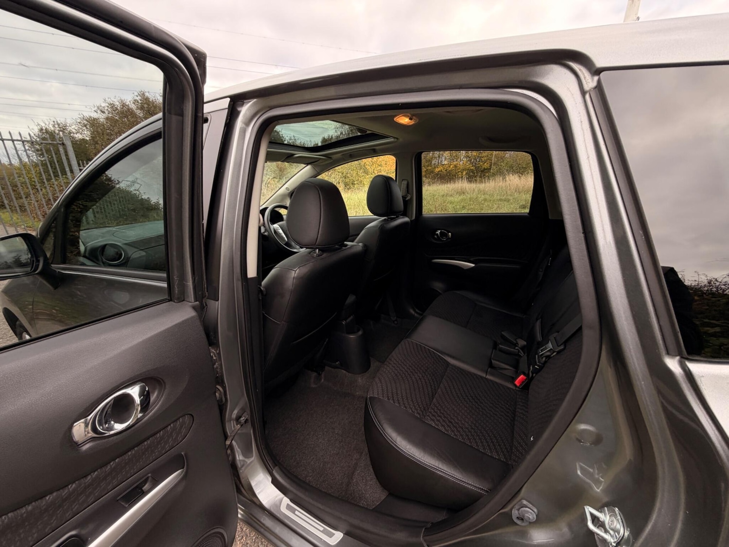 Used Nissan Note 2014 for sale - 76886518: Photo 11