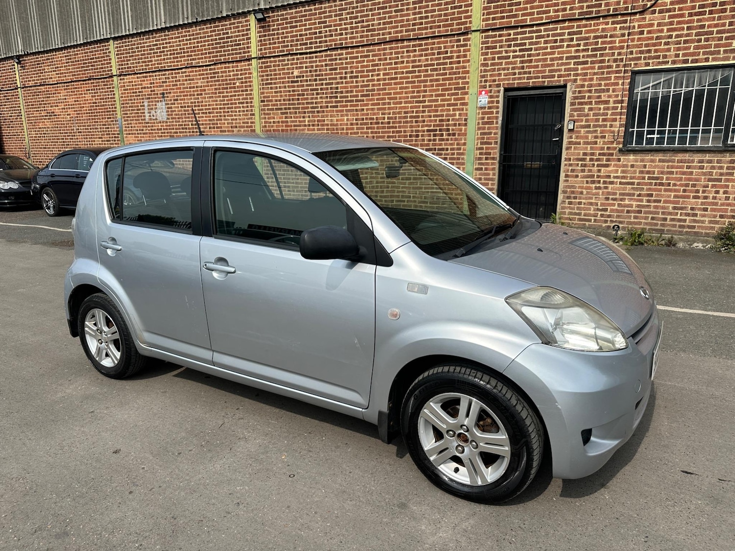 Used Daihatsu Sirion 2009 for sale - 76898753: Photo 10