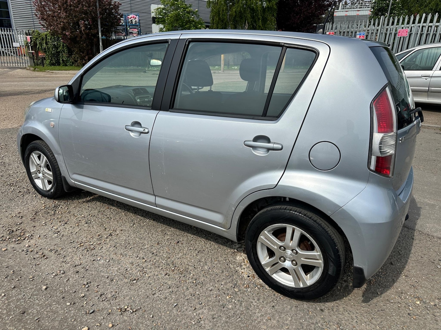 Used Daihatsu Sirion 2009 for sale - 76898753: Photo 35