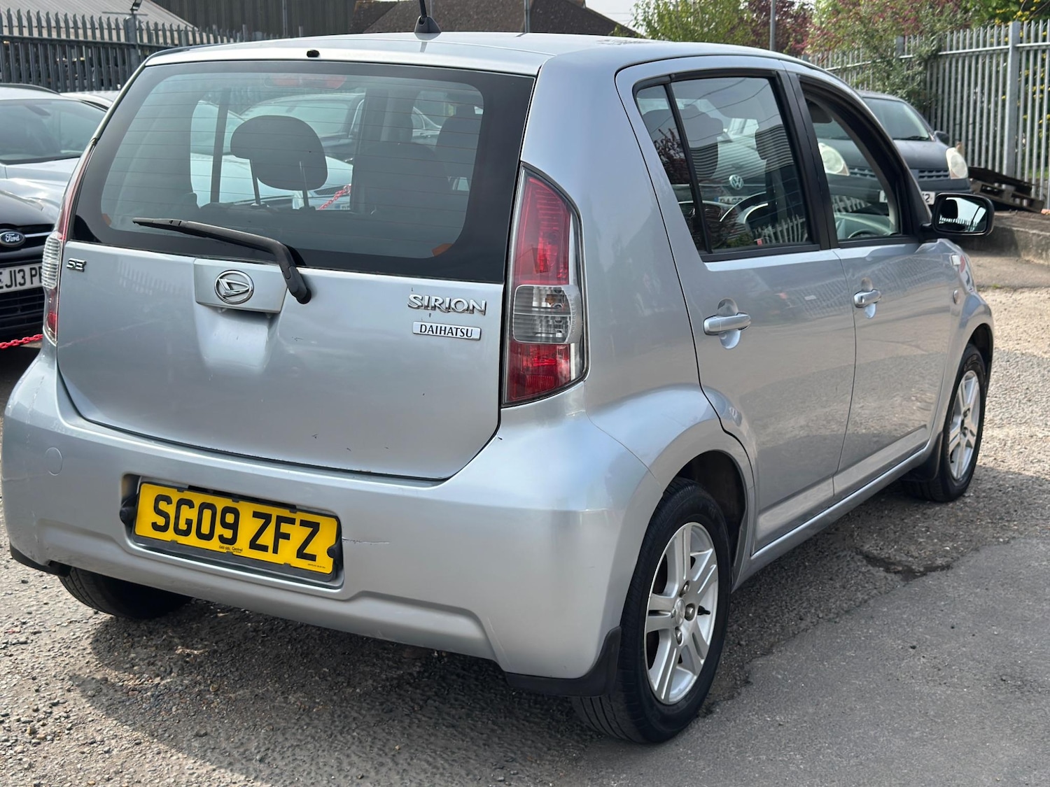 Used Daihatsu Sirion 2009 for sale - 76898753: Photo 36