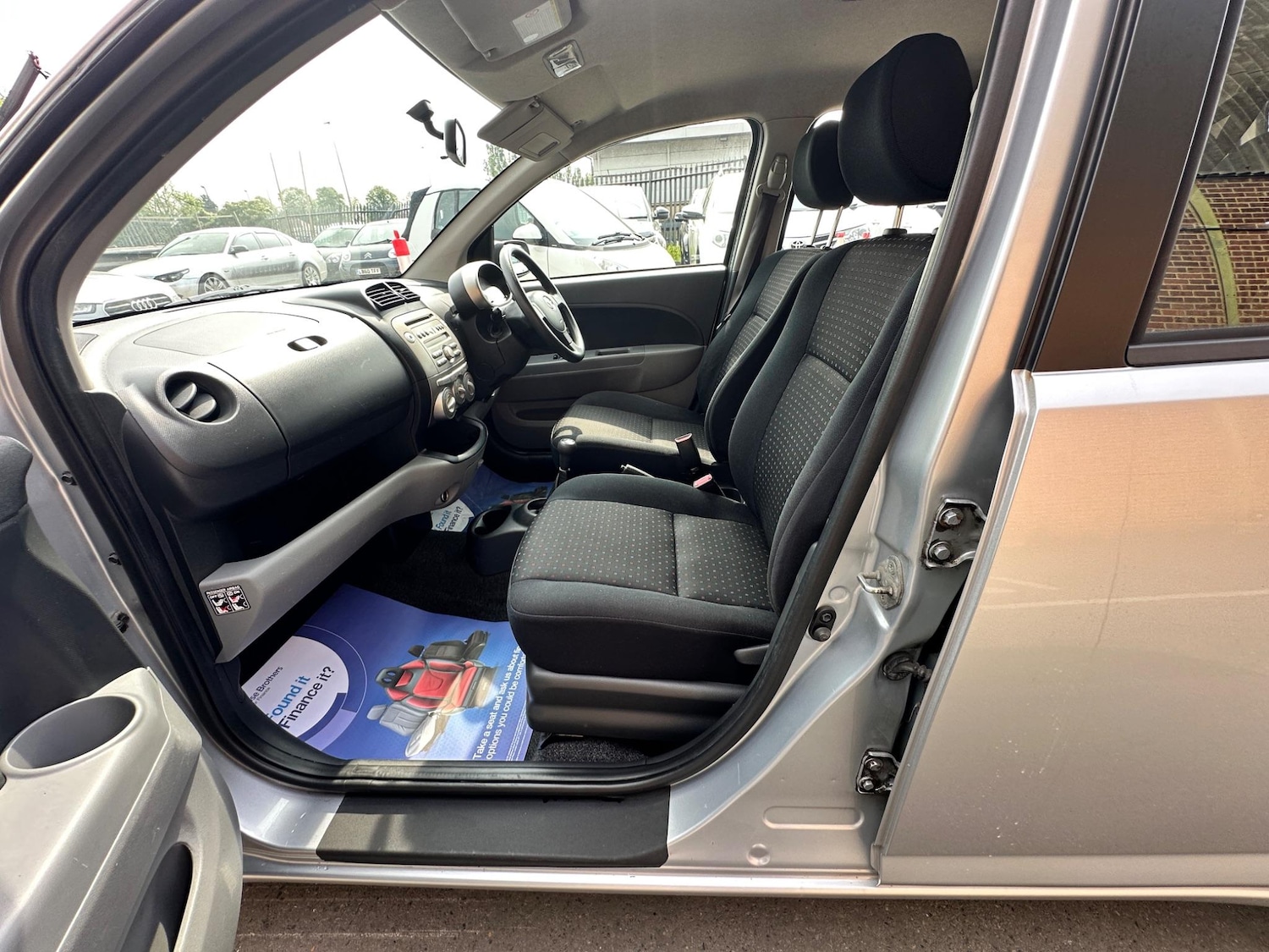 Used Daihatsu Sirion 2009 for sale - 76898753: Photo 8