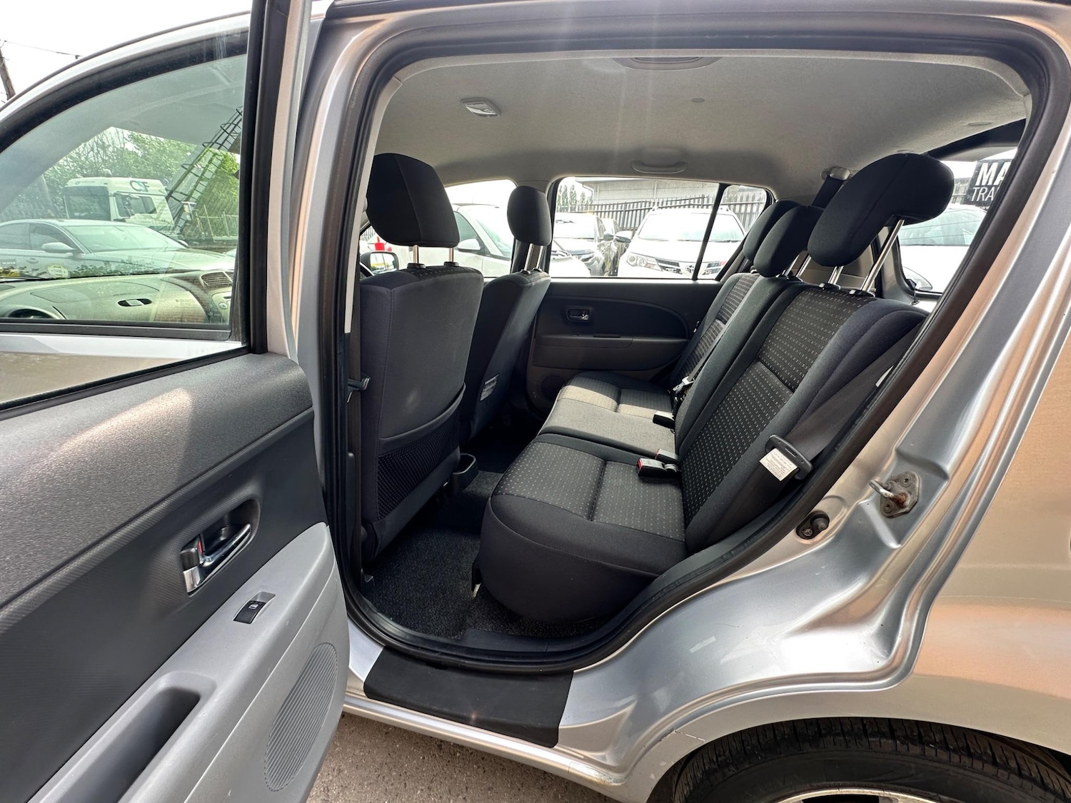 Used Daihatsu Sirion 2009 for sale - 76898753: Photo 9