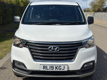 Used Hyundai i800 2019 for sale - 75756116: Photo
