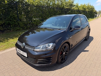 Used Volkswagen Golf 2015 for sale - 79236395: Photo