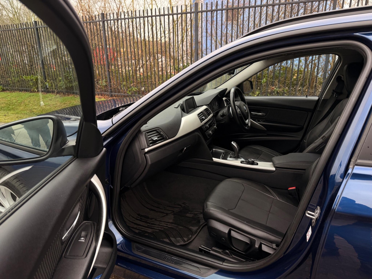 Used BMW 3 Series 2019 for sale - 77091830: Photo 12