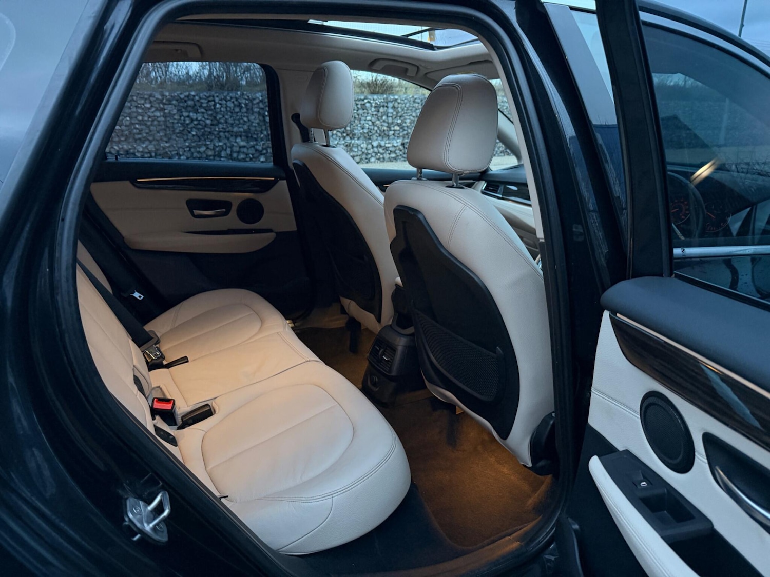 Used BMW 2 Series 2015 for sale - 77175856: Photo 21