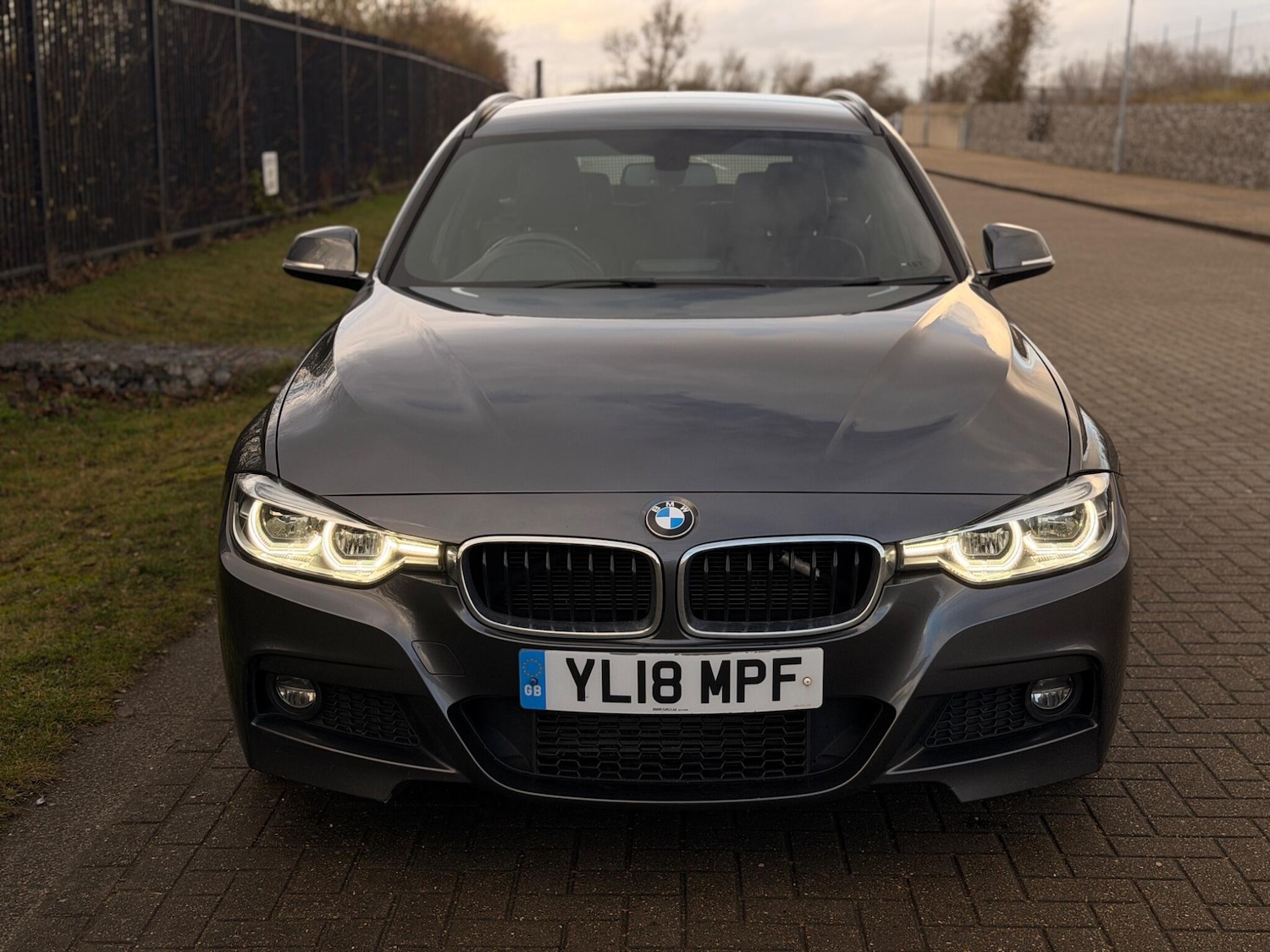 Used BMW 3 Series 2018 for sale - 77266594: Photo 2