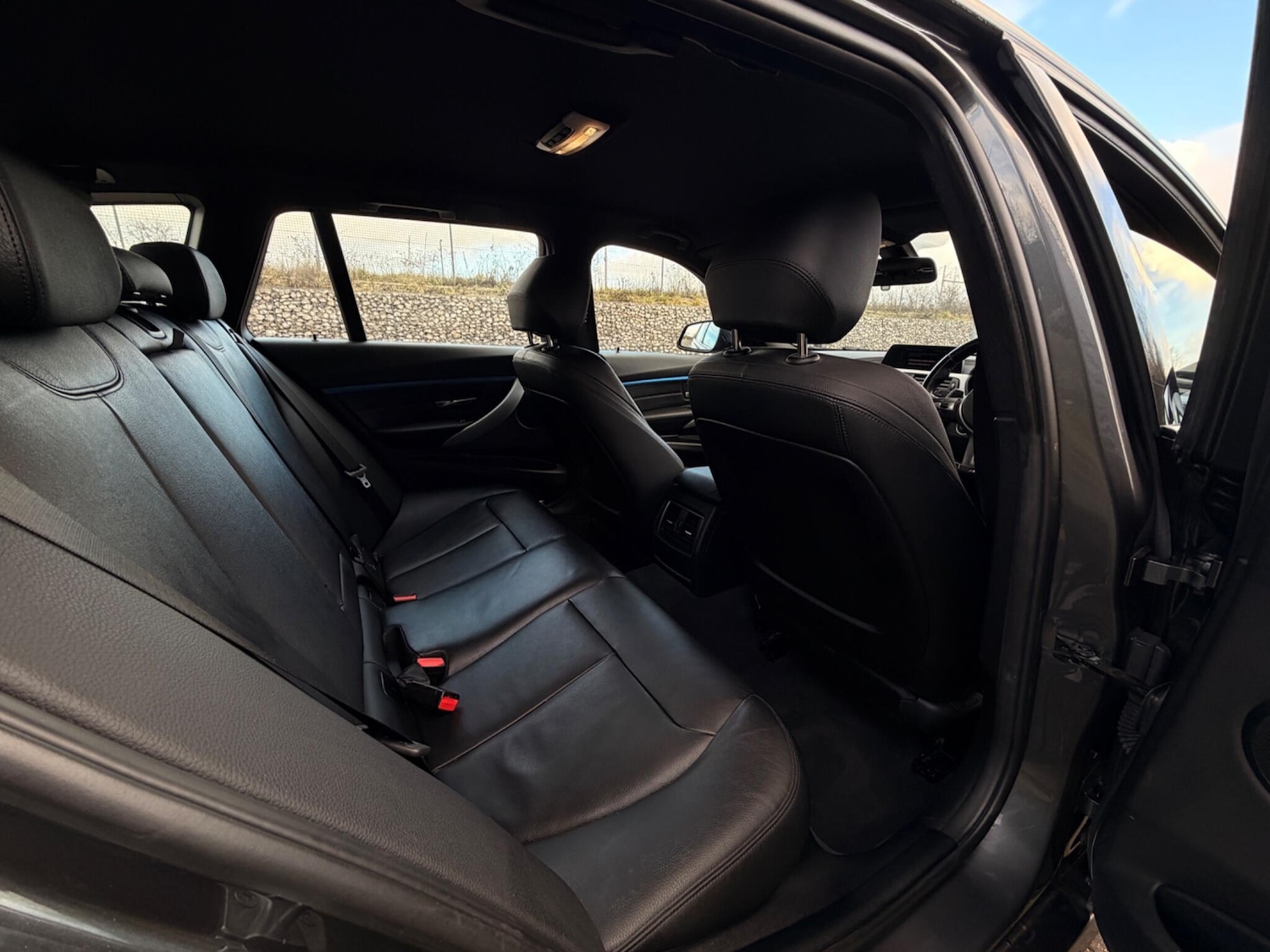 Used BMW 3 Series 2018 for sale - 77266594: Photo 35