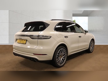 Used Porsche Cayenne 2022 for sale - 78911615: Photo