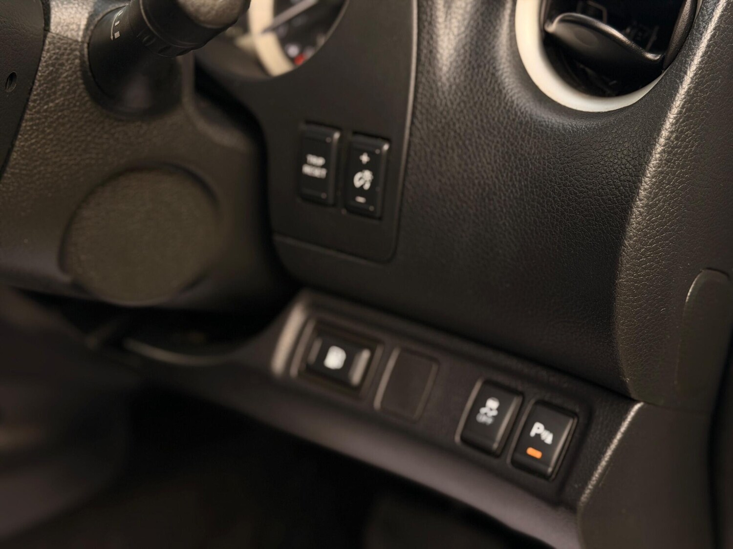 Used Nissan Navara 2018 for sale - 76408728: Photo 11