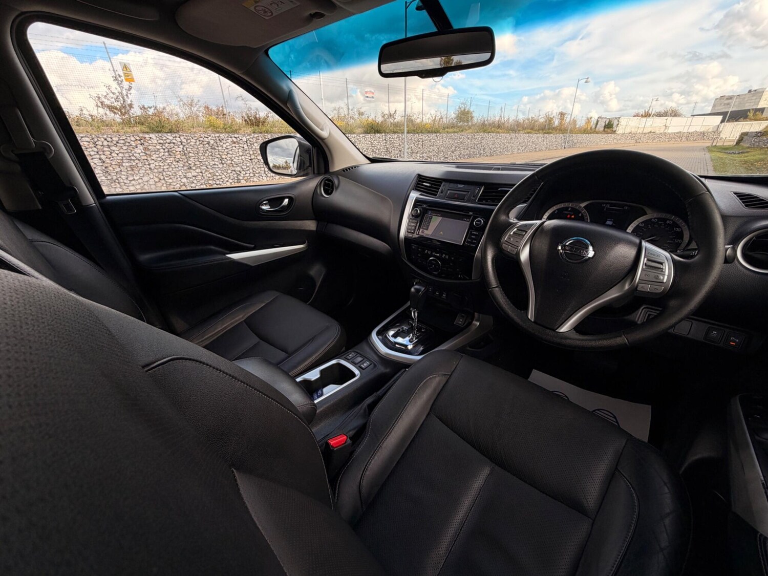 Used Nissan Navara 2018 for sale - 76408728: Photo 13