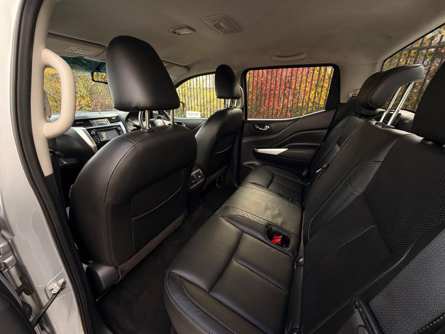 Used Nissan Navara 2018 for sale - 76408728: Photo 18