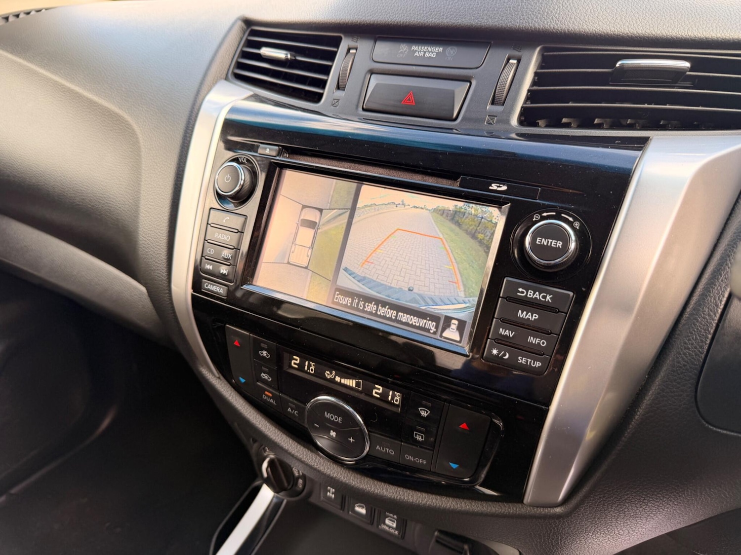 Used Nissan Navara 2018 for sale - 76408728: Photo 19