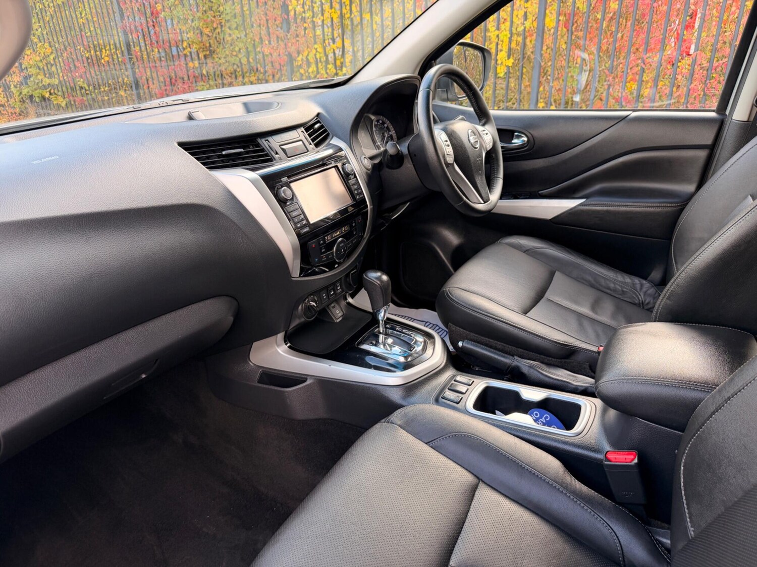 Used Nissan Navara 2018 for sale - 76408728: Photo 42