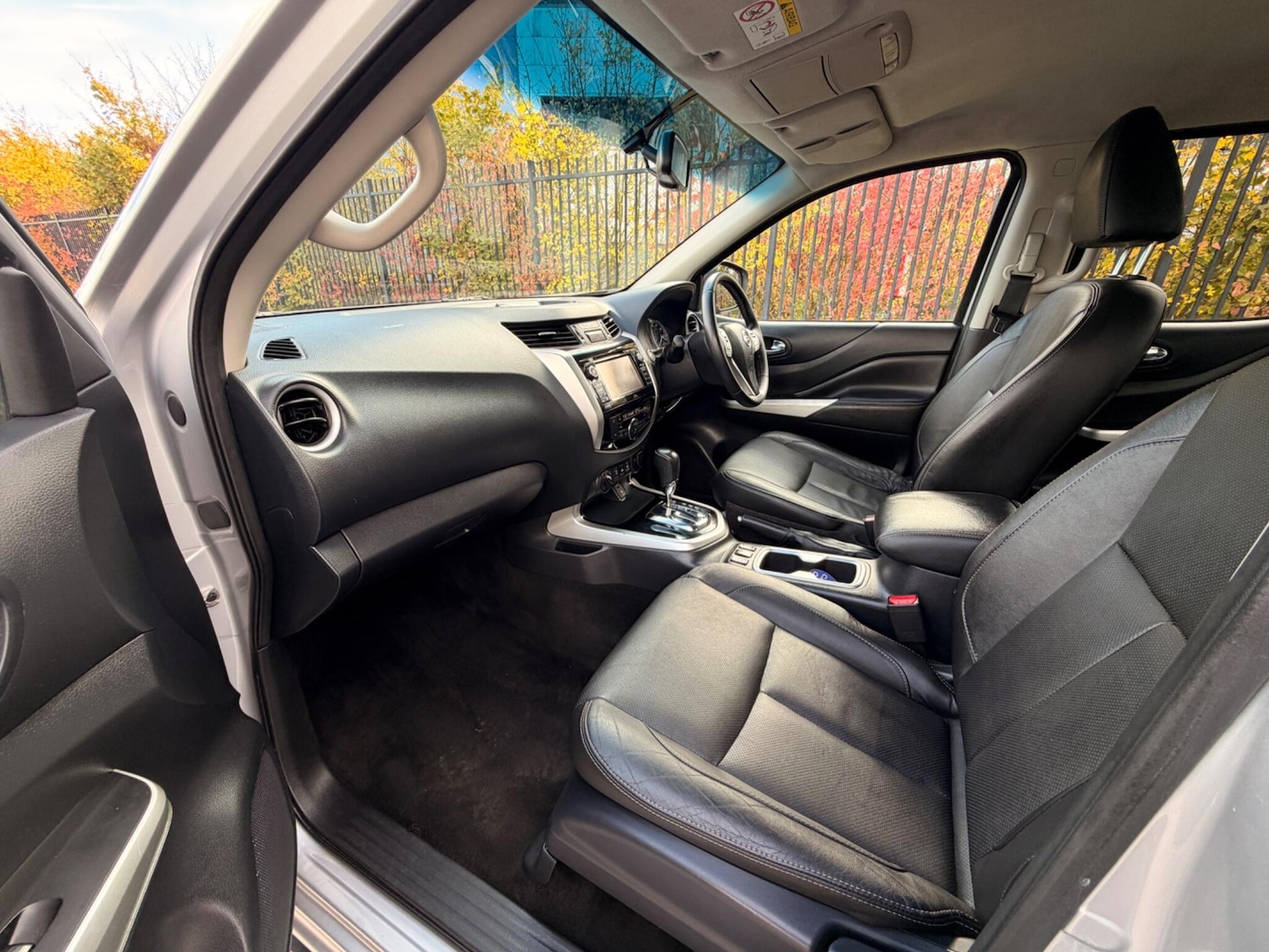 Used Nissan Navara 2018 for sale - 76408728: Photo 45