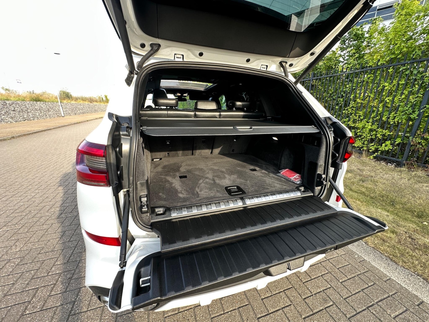 Vehicle 33