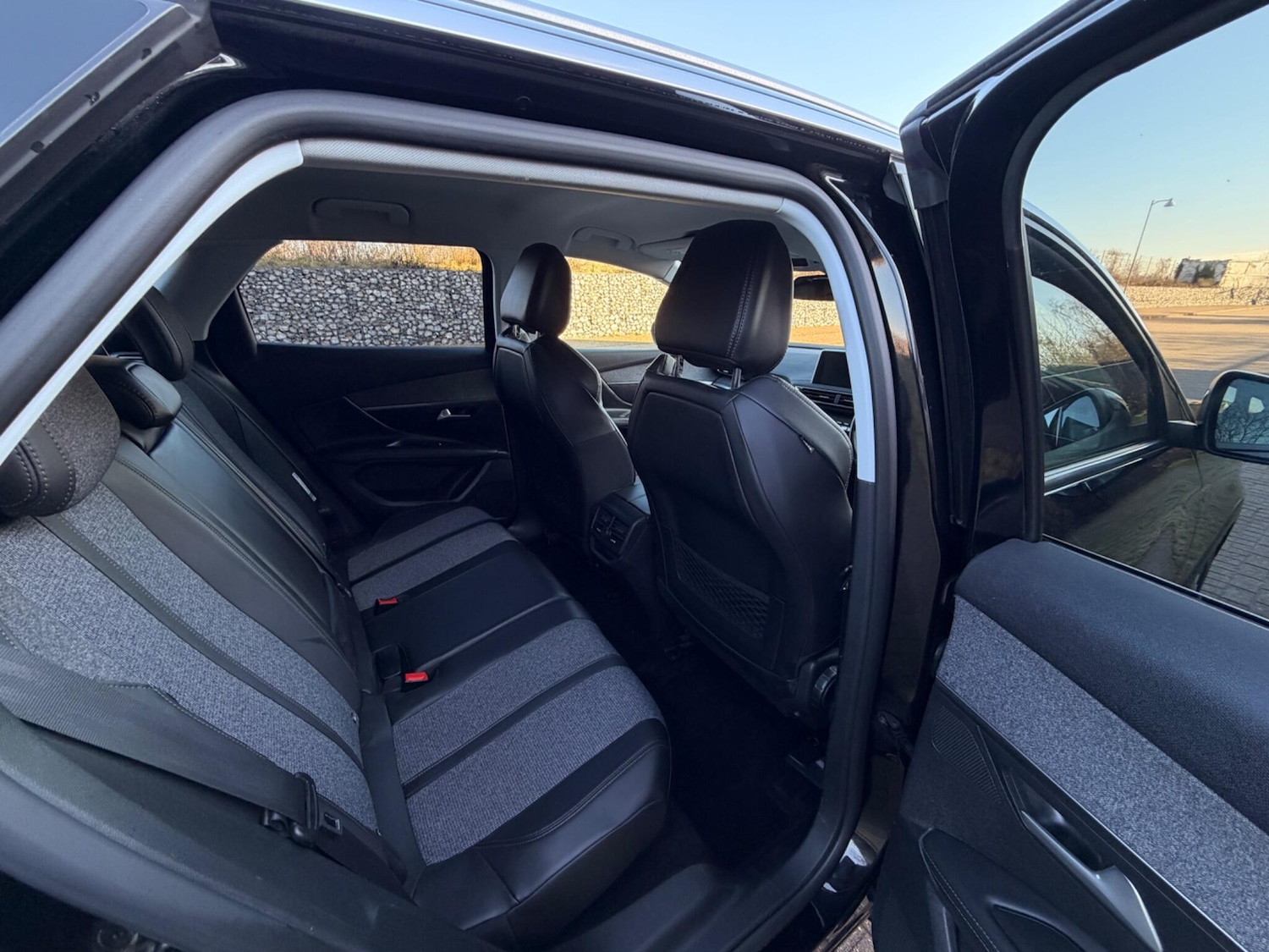 Used Peugeot 3008 2018 for sale - 77202410: Photo 12