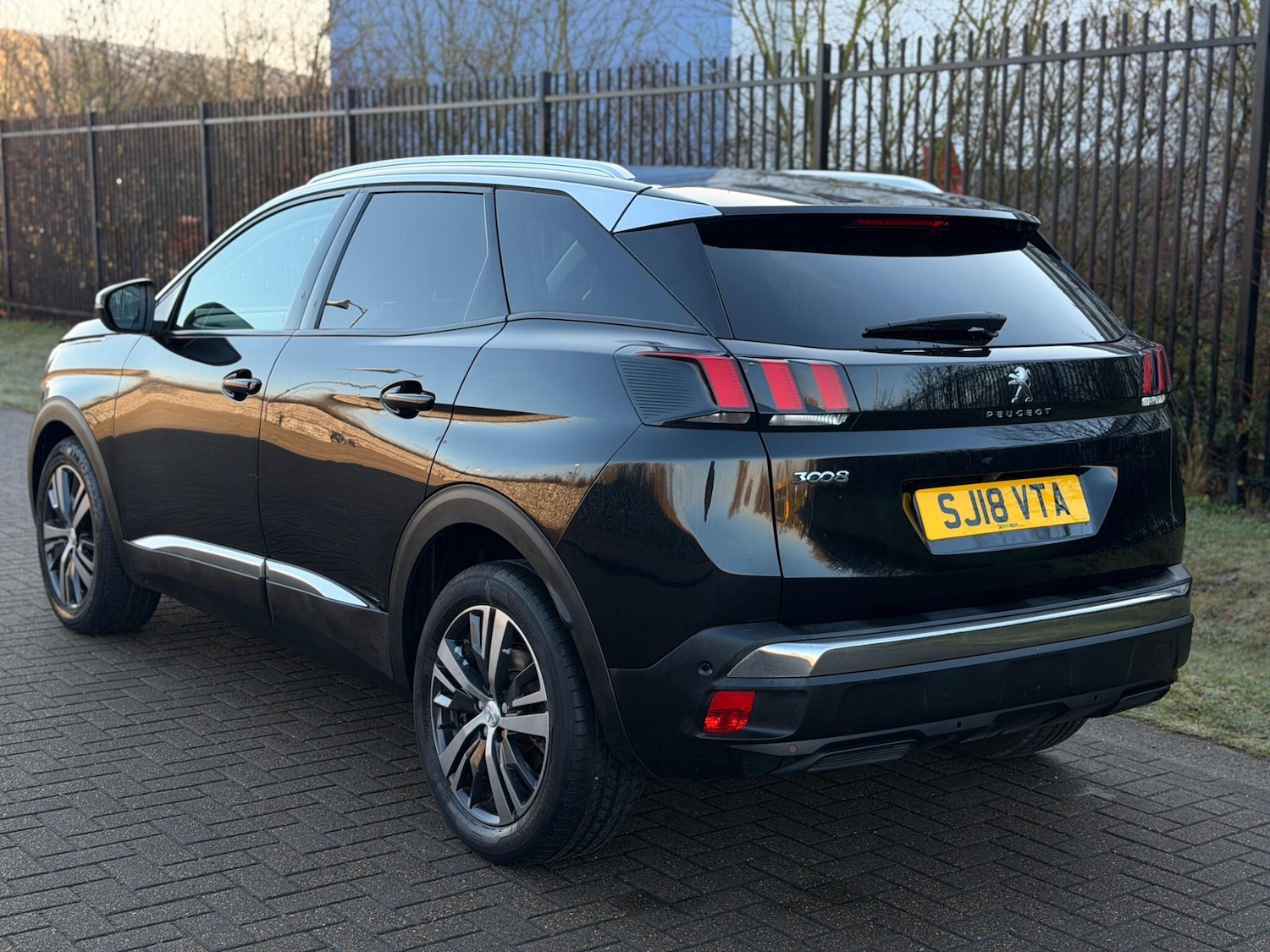 Used Peugeot 3008 2018 for sale - 77202410: Photo 25