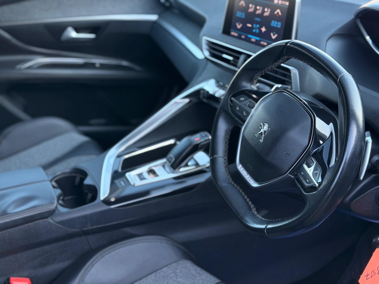 Used Peugeot 3008 2018 for sale - 77202410: Photo 39