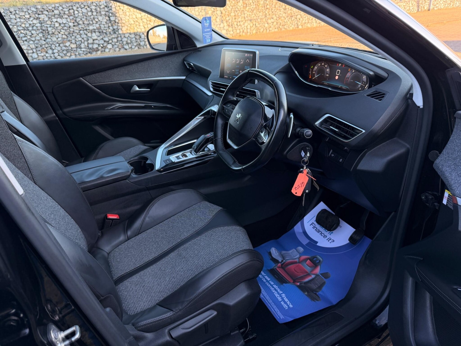 Used Peugeot 3008 2018 for sale - 77202410: Photo 9