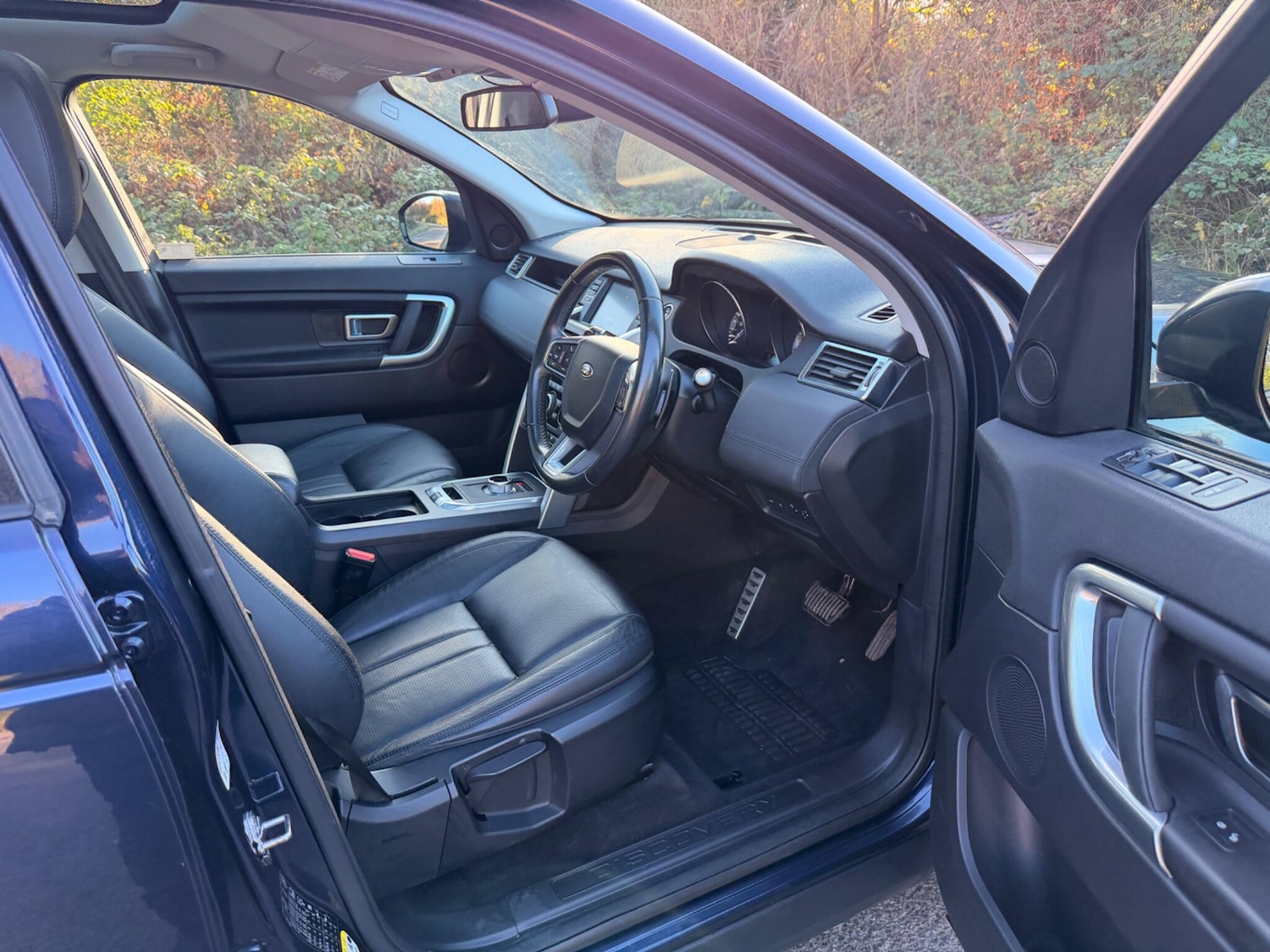 Used Land Rover Discovery Sport for sale - 76658900: Photo 11