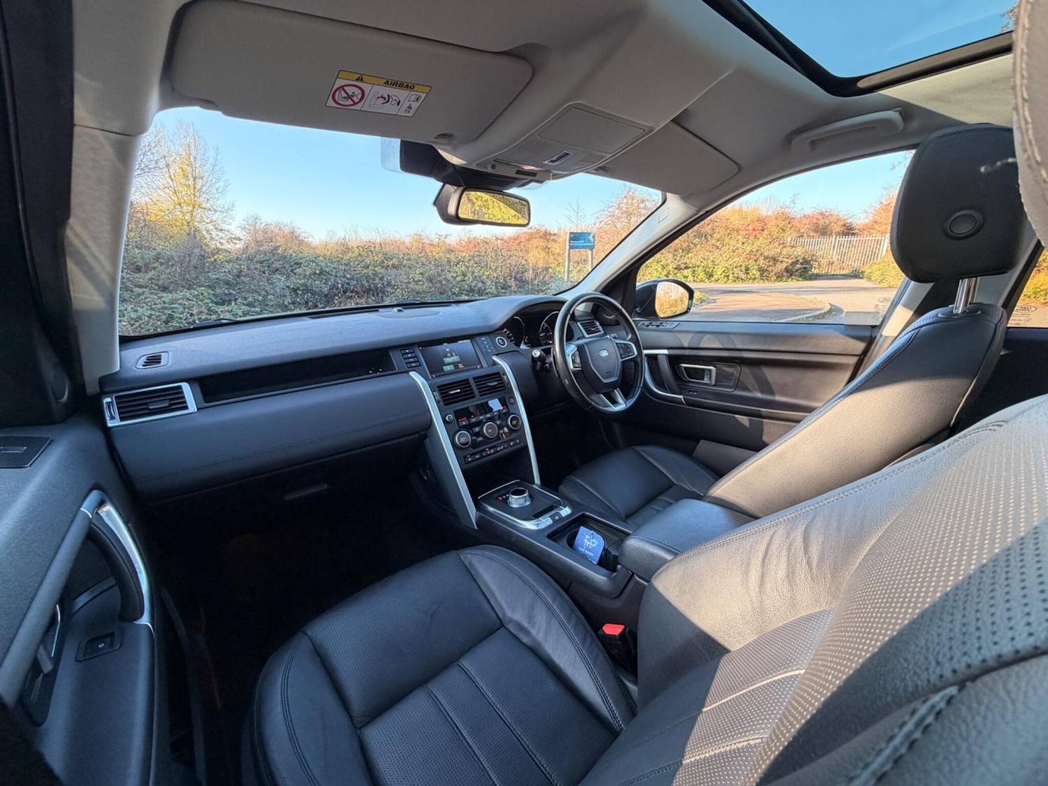 Used Land Rover Discovery Sport for sale - 76658900: Photo 15