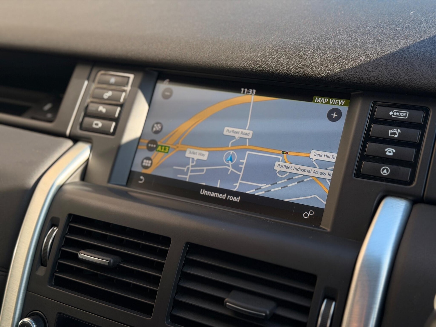 Used Land Rover Discovery Sport for sale - 76658900: Photo 17