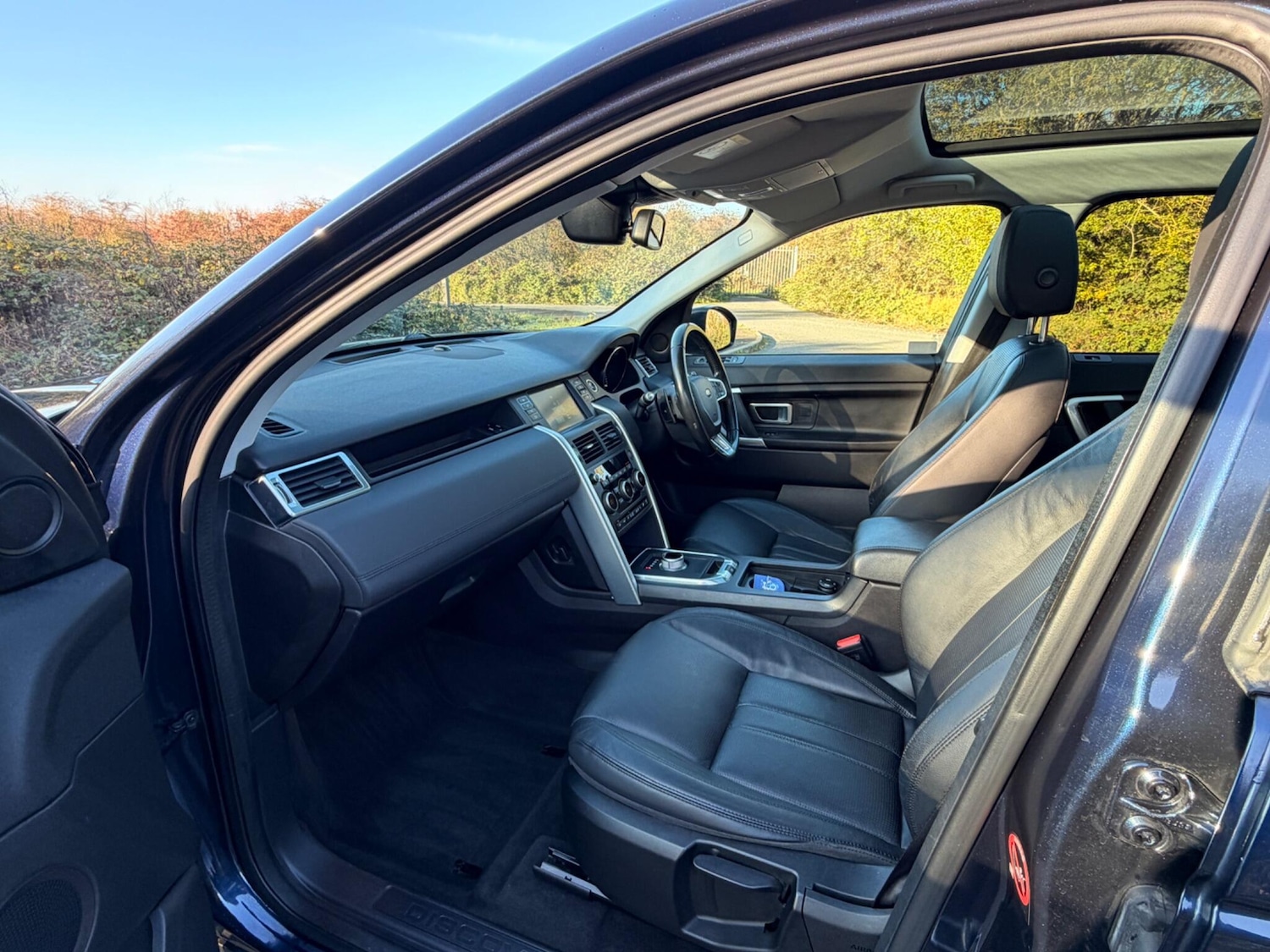 Used Land Rover Discovery Sport for sale - 76658900: Photo 38