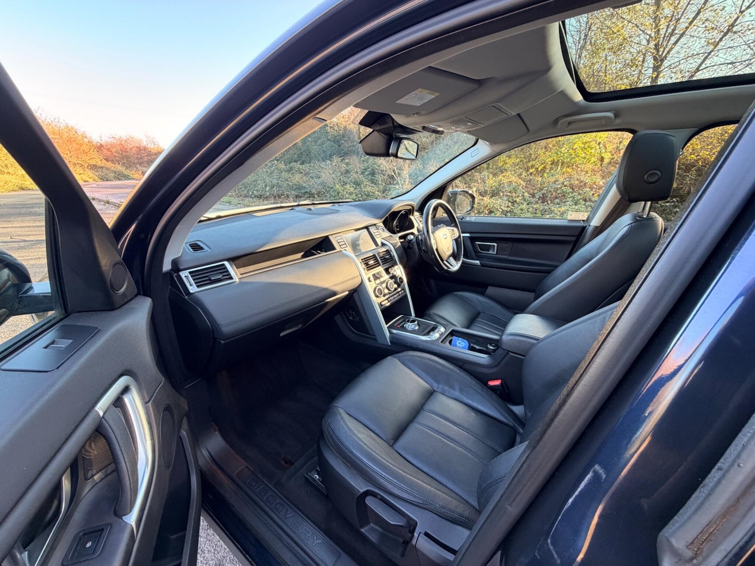 Used Land Rover Discovery Sport for sale - 76658900: Photo 8