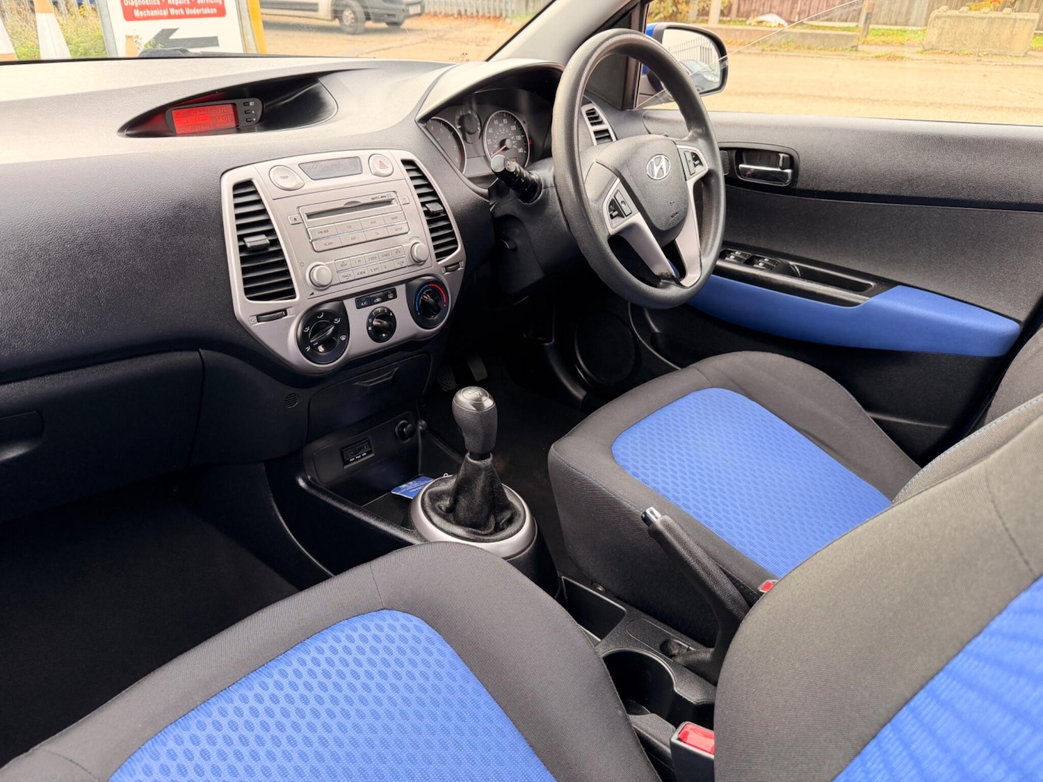 Used Hyundai i20 2009 for sale - 76887288: Photo 10