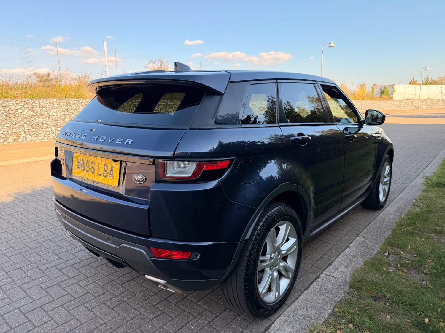 Used Land Rover Range Rover Evoque 2016 for sale - 76136289: Photo 16
