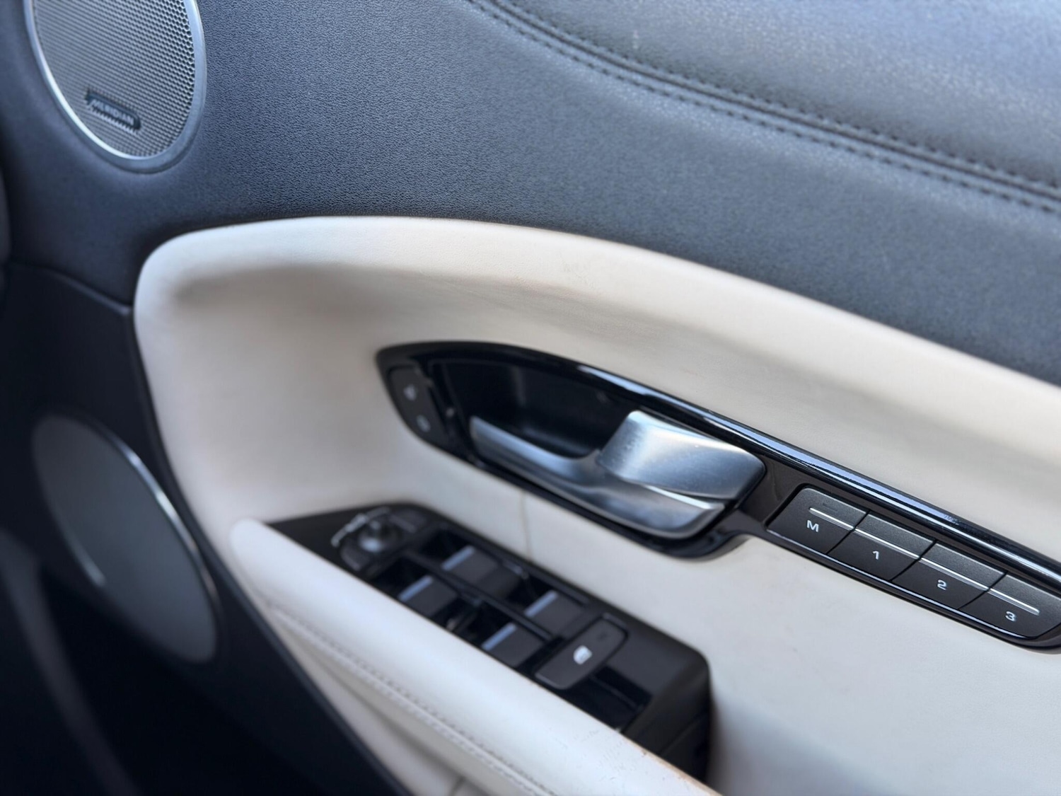 Used Land Rover Range Rover Evoque 2016 for sale - 76136289: Photo 25