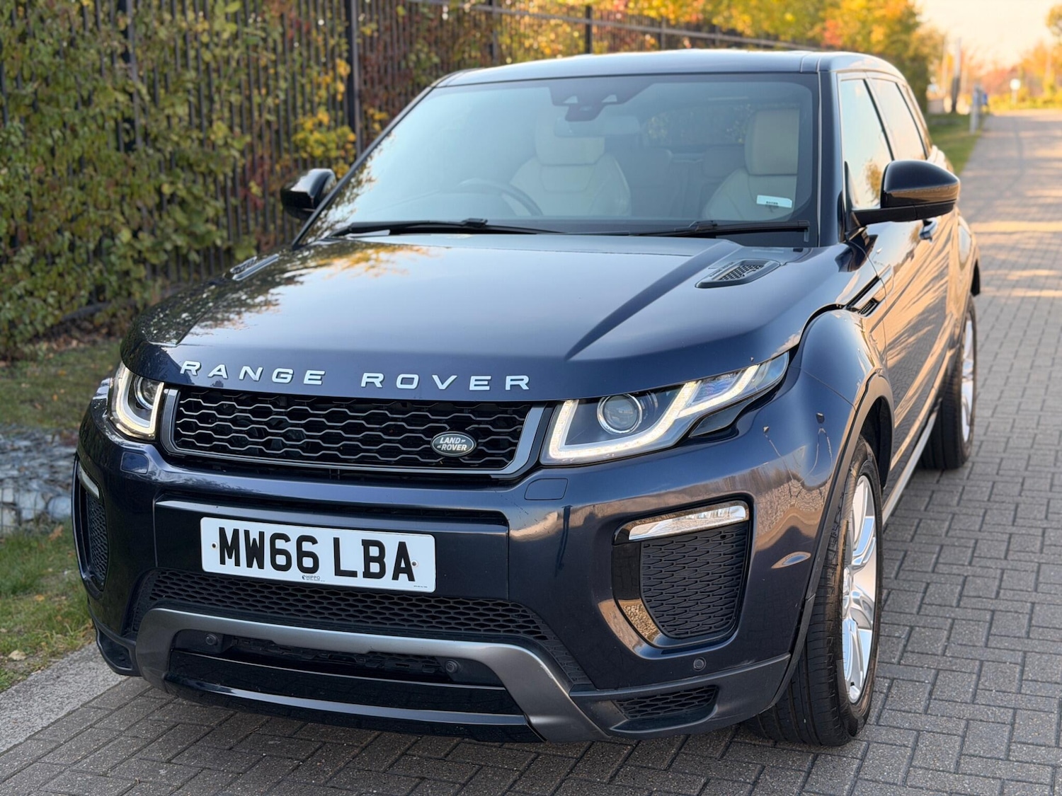 Used Land Rover Range Rover Evoque 2016 for sale - 76136289: Photo 3