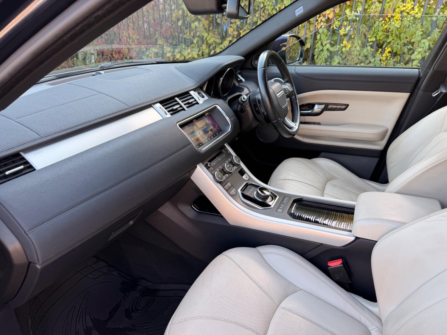 Used Land Rover Range Rover Evoque 2016 for sale - 76136289: Photo 37