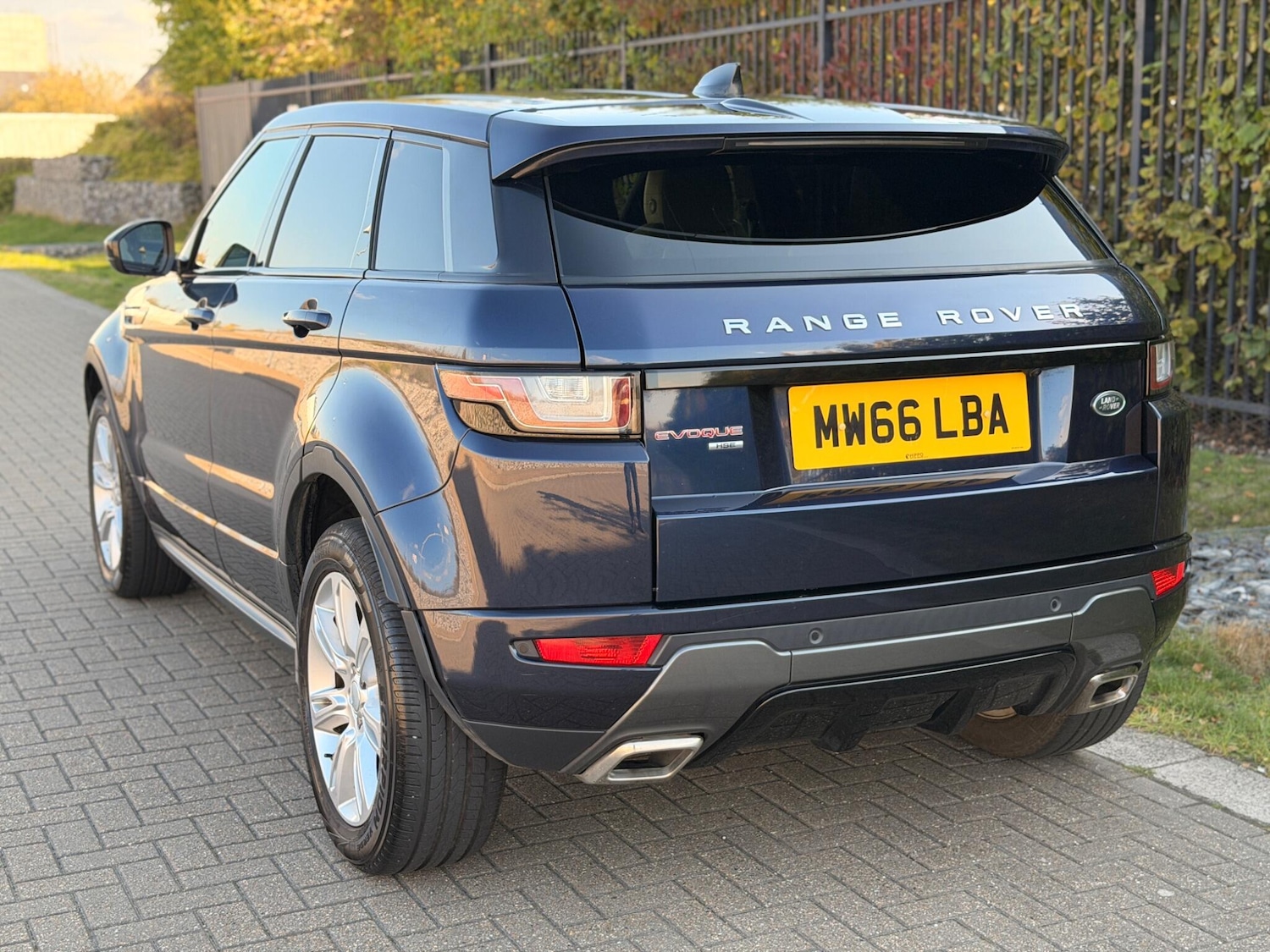 Used Land Rover Range Rover Evoque 2016 for sale - 76136289: Photo 4