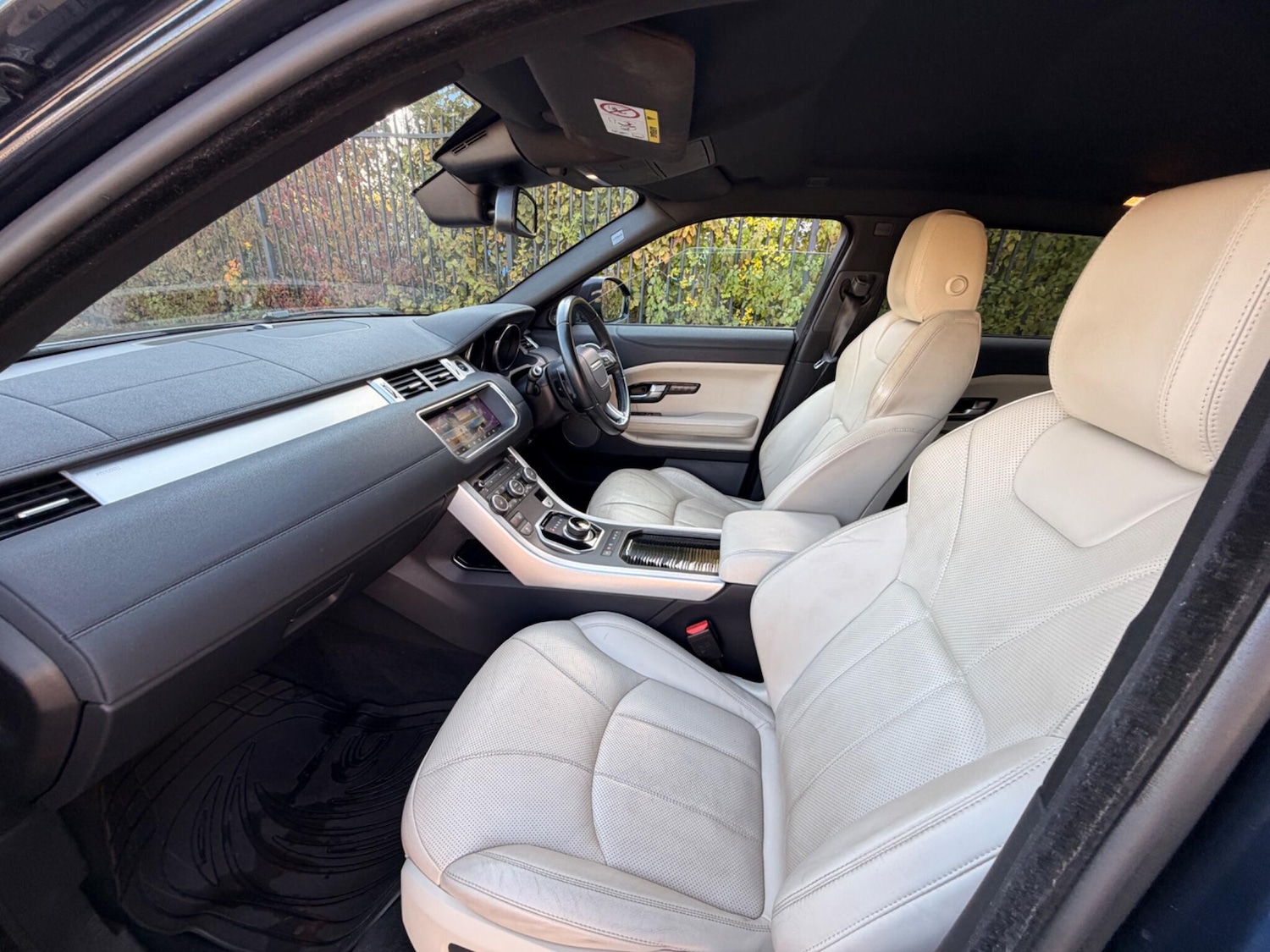 Used Land Rover Range Rover Evoque 2016 for sale - 76136289: Photo 9