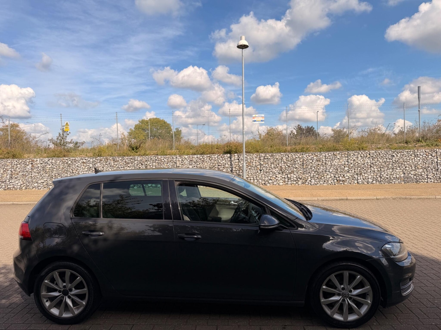 Used Volkswagen Golf 2013 for sale - 76109897: Photo 11