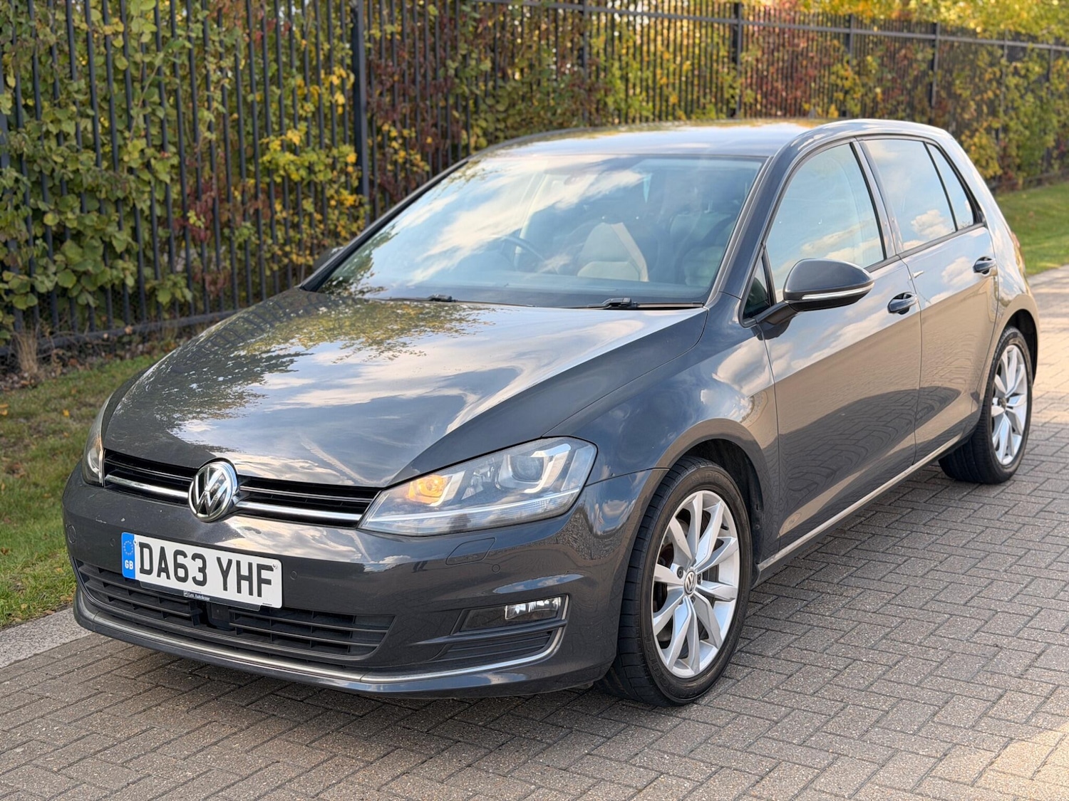 Used Volkswagen Golf 2013 for sale - 76109897: Photo 3
