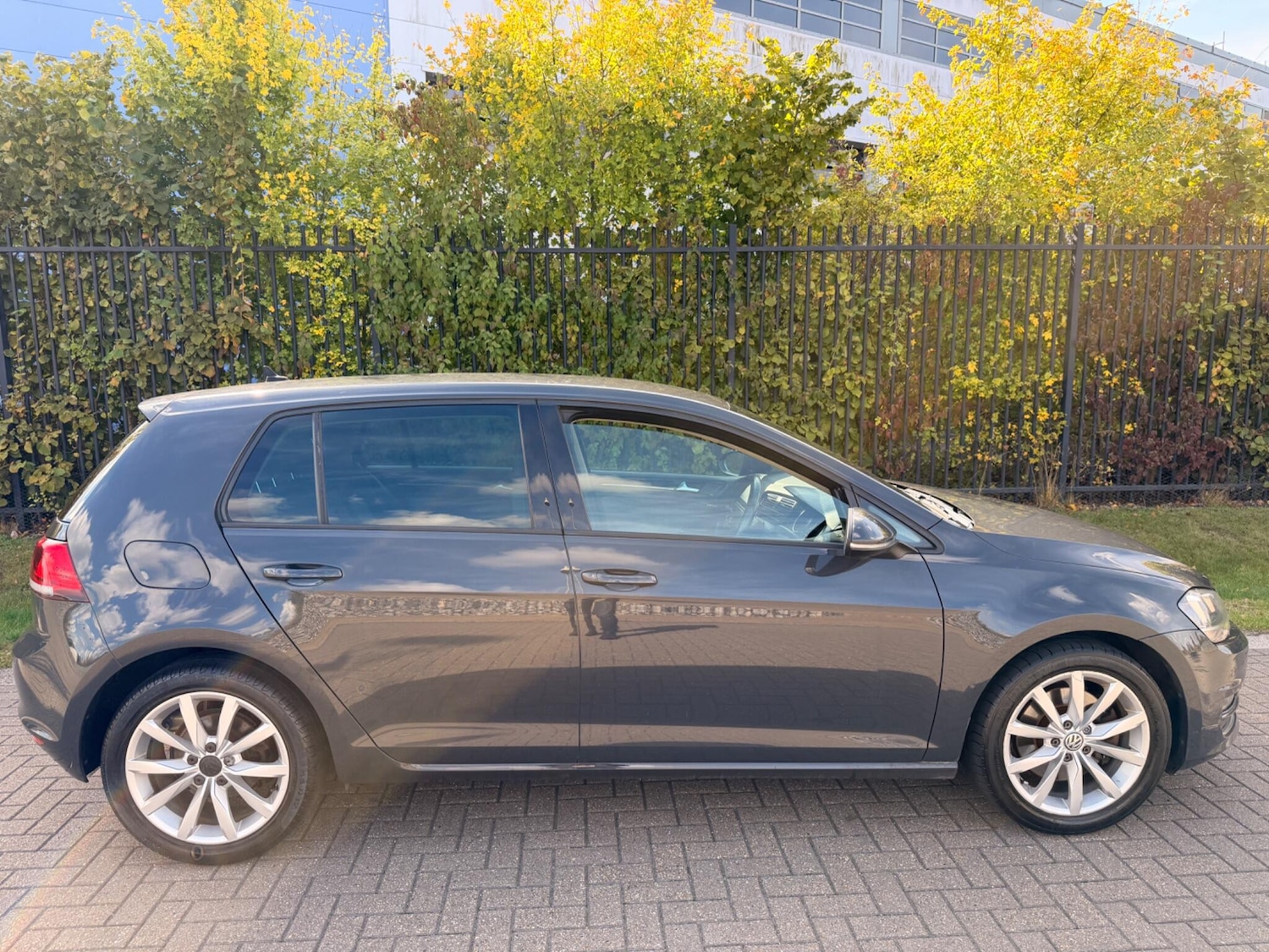 Used Volkswagen Golf 2013 for sale - 76109897: Photo 41