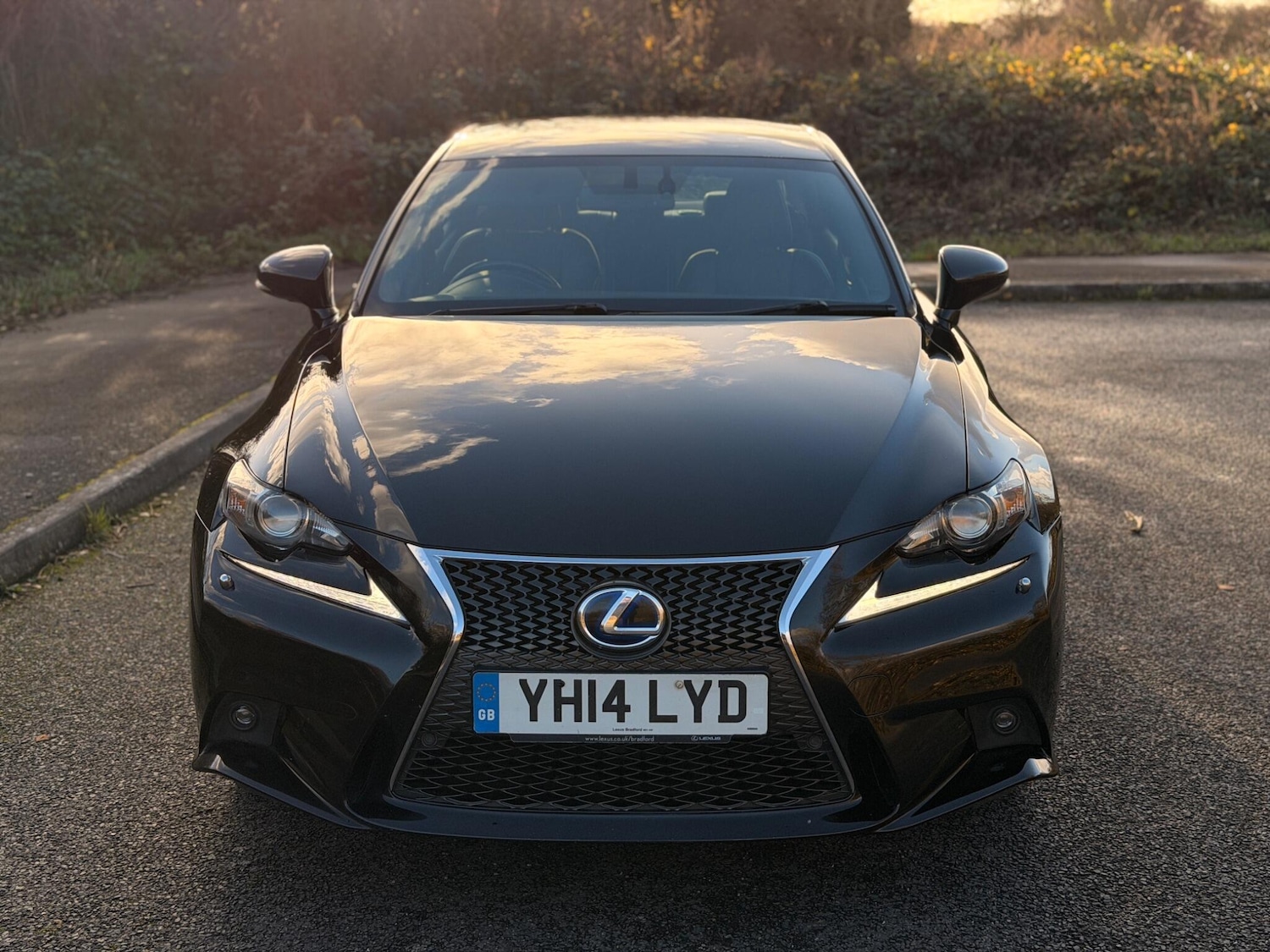 Used Lexus IS 2014 for sale - 76926133: Photo 2