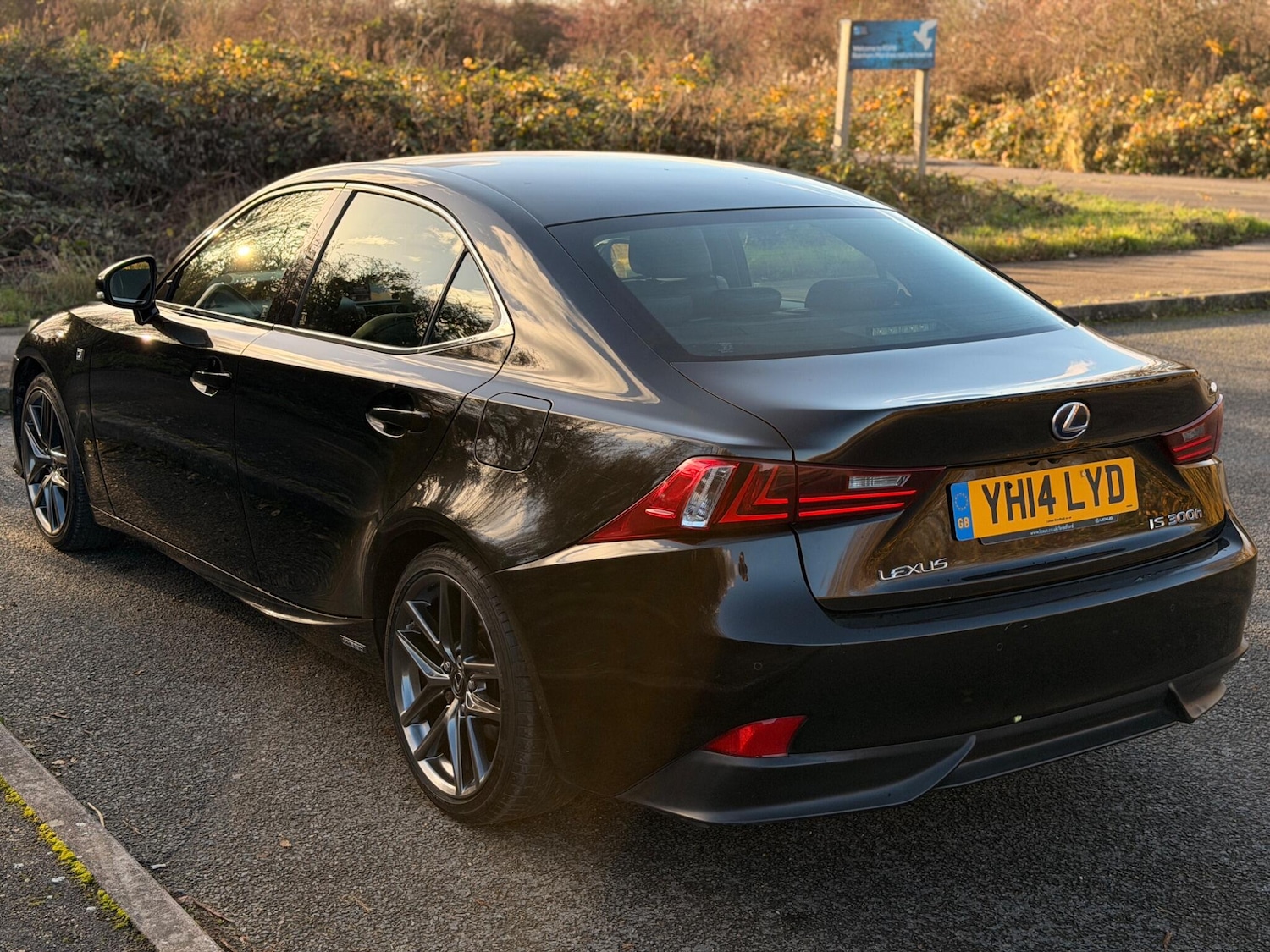 Used Lexus IS 2014 for sale - 76926133: Photo 4