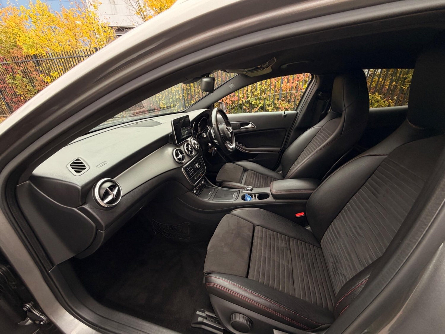 Used Mercedes-Benz GLA 2016 for sale - 76269625: Photo 23