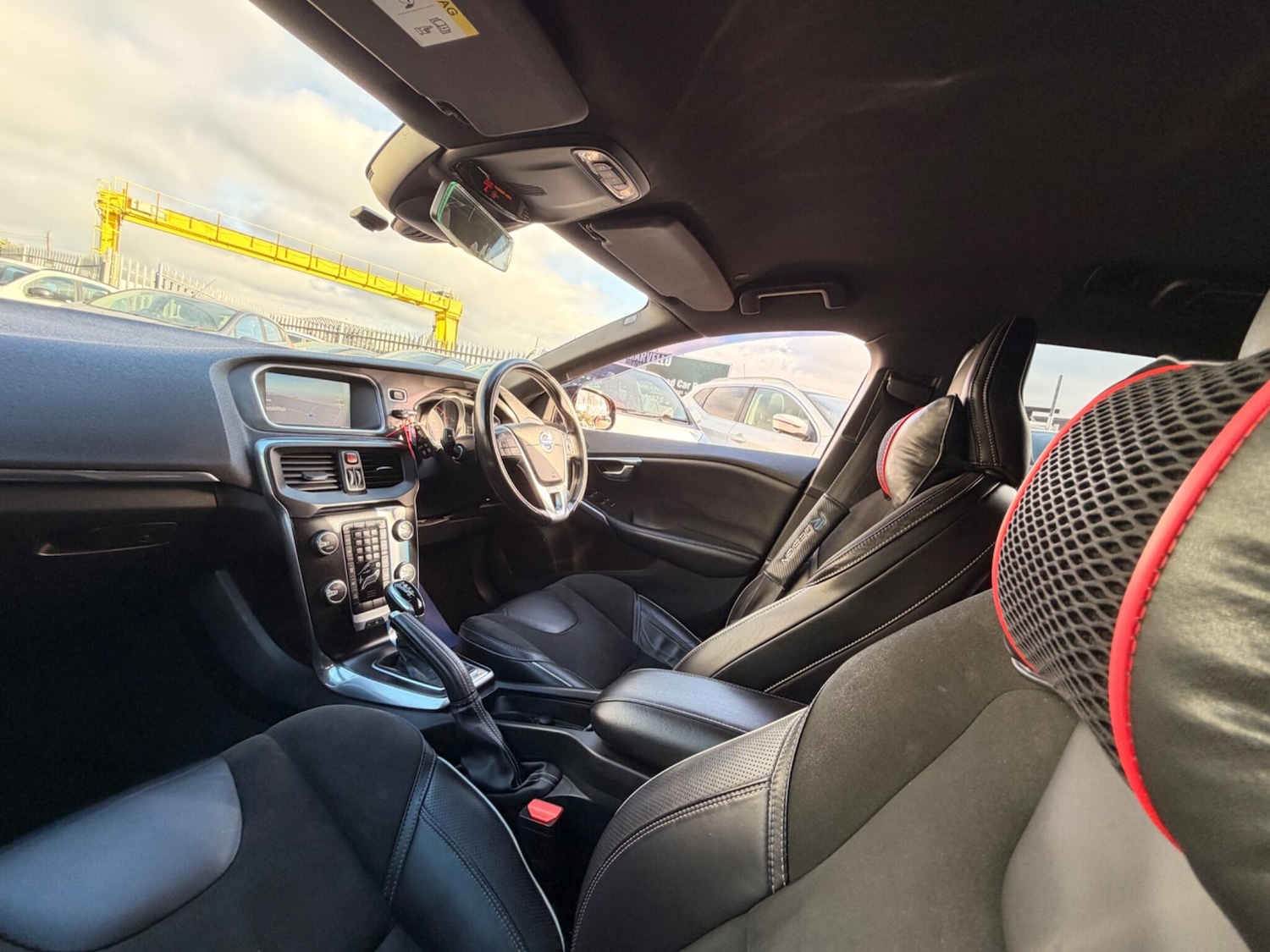 Used Volvo V40 2014 for sale - 76522187: Photo 24