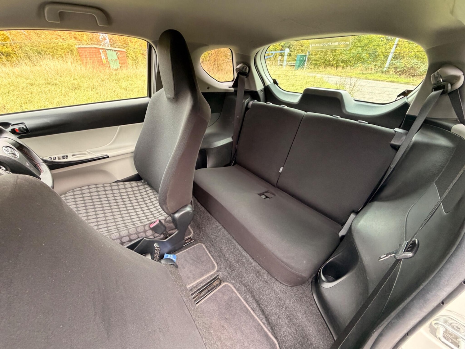 Used Toyota IQ 2011 for sale - 76314602: Photo 18