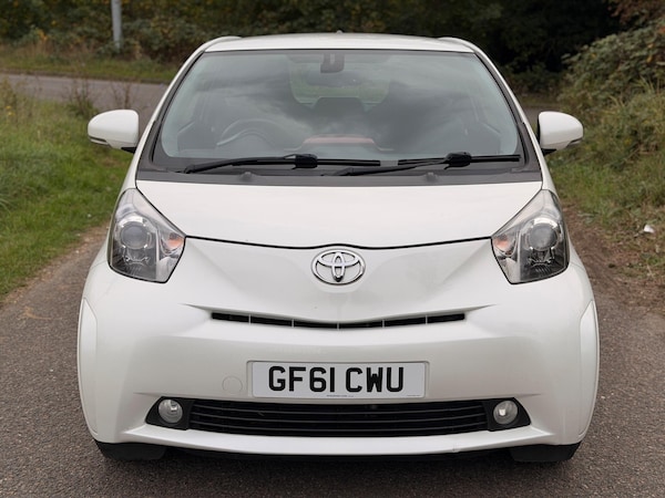 Used Toyota IQ 2011 for sale - 76314602: Photo 2