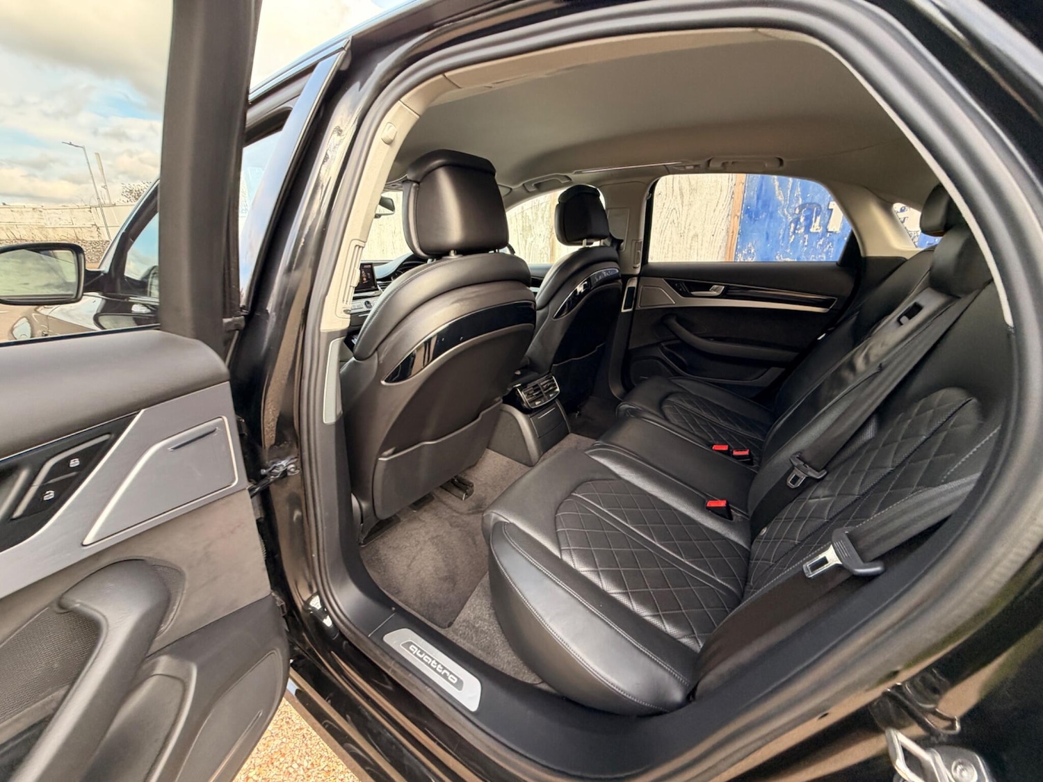 Used Audi A8 2017 for sale - 77823993: Photo 34