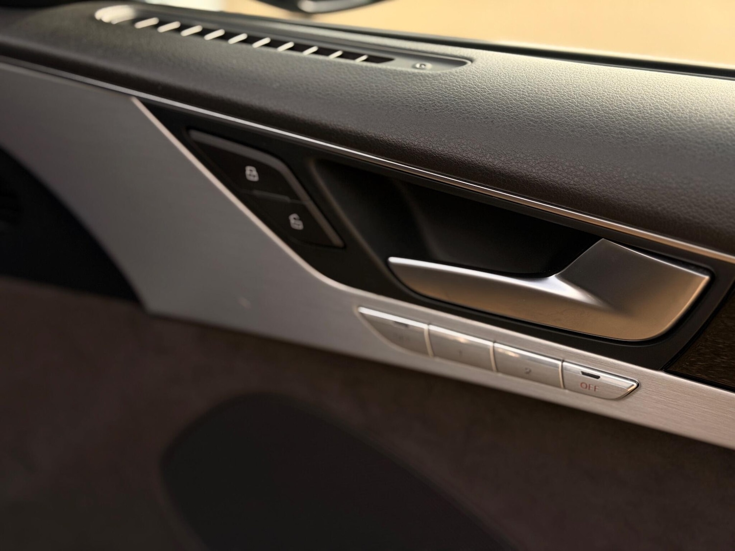 Used Audi A8 2017 for sale - 77823993: Photo 50