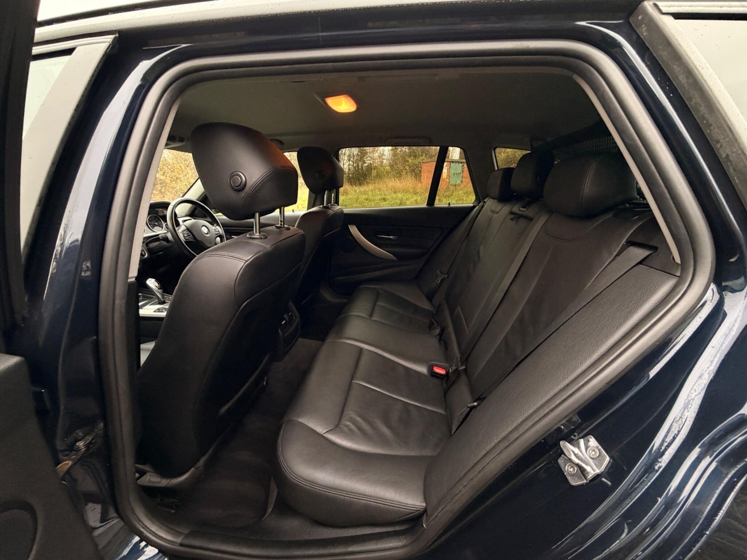 Used BMW 3 Series 2015 for sale - 76608163: Photo 24